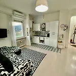 Appartamento Lella Con Meravigliosa Vista Vicino Alle Terme Zona Bagni Con Ascensore E Area Parcheggio Apartment