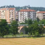 Lella Con Meravigliosa Vista Vicino Alle Terme Zona Bagni Con Ascensore E Area Parcheggio *