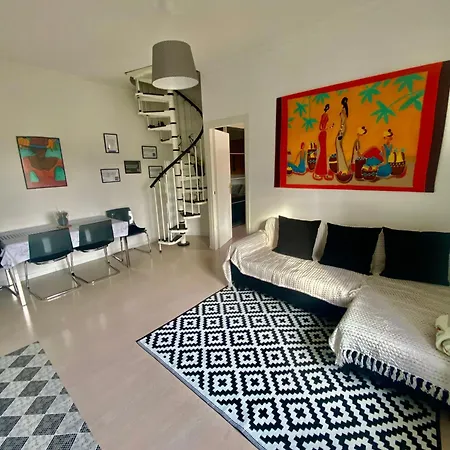 Apartment Appartamento Lella Con Meravigliosa Vista Vicino Al Centro Congressi Zona Bagni Con Wi-Fi,Ascensore E Area Parcheggio