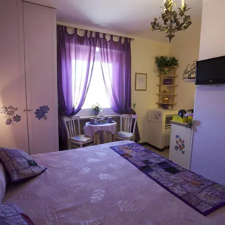 Appartamento Lella Con Meravigliosa Vista Vicino Alle Terme Apartment *